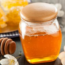 4-Ways-Honey-Can-Help-Your-Skin-1200x762_c